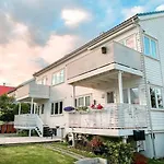 Central - 2 Bedrooms - 2 Bathrooms - Balcony - Parking - Close To Ons 아파트 스타방에르