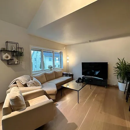 아파트 - 2 Bedrooms - 2 Bathrooms - Balcony - Parking - Close To Ons 스타방에르