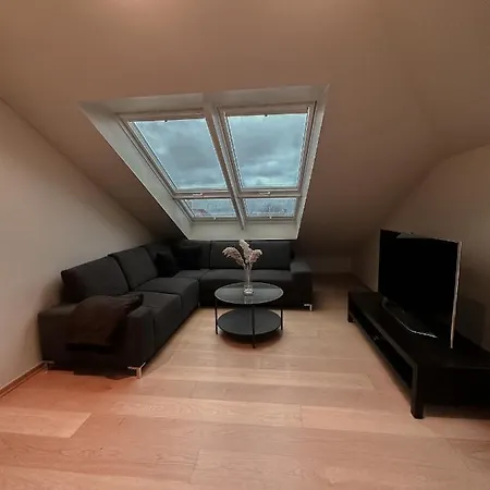 - 2 Bedrooms - 2 Bathrooms - Balcony - Parking - Close To Ons 아파트 스타방에르